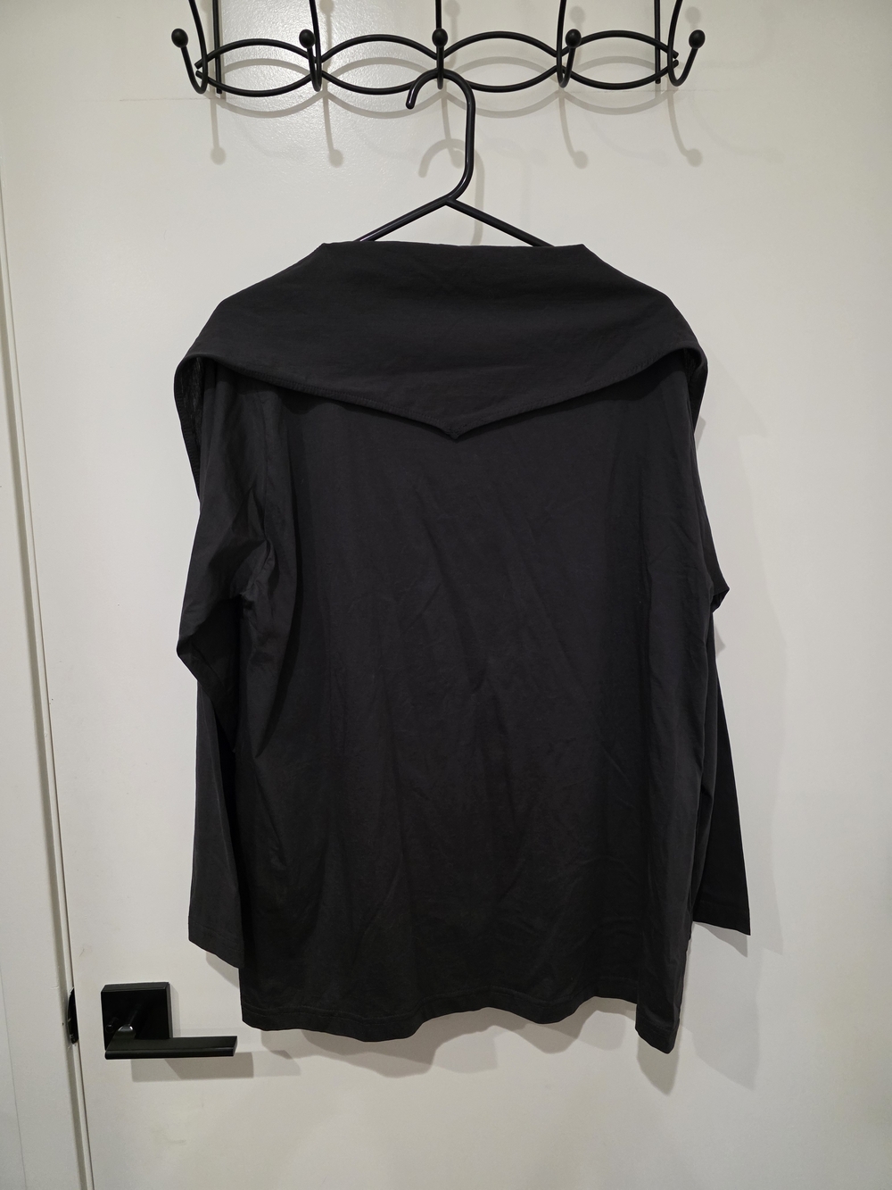 Women's Black Long-Sleeve Shirt with Wide Collar